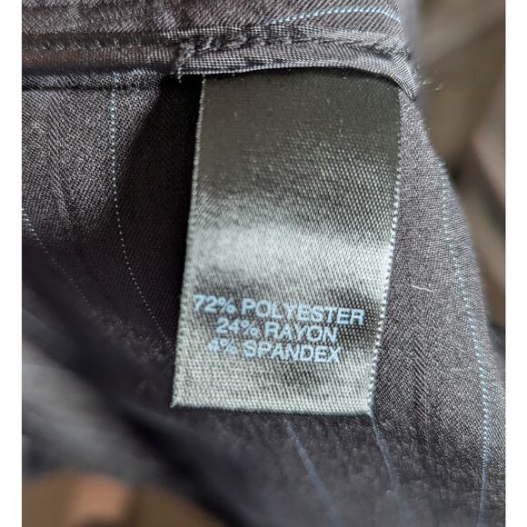 Avenue dress pants Sz 16 pinstripe NWT W 39" Hips 46" Ins 30.5"Width hem 22" - Picture 5 of 6